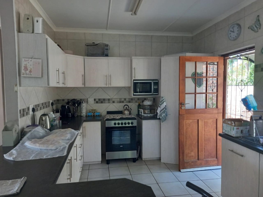 9 Bedroom Property for Sale in West Bank Eastern Cape